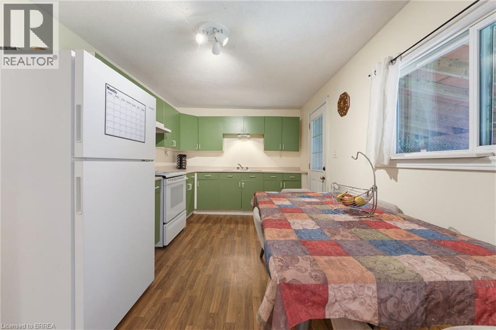 128 Mary Street, Brantford, Ontario  N3S 3B9 - Photo 6 - 40855935