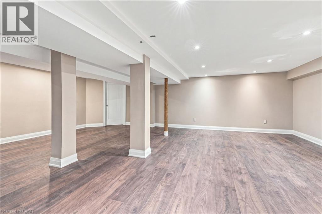 2019 Dundas Street, Burlington, Ontario  L7P 0S8 - Photo 34 - 40855032