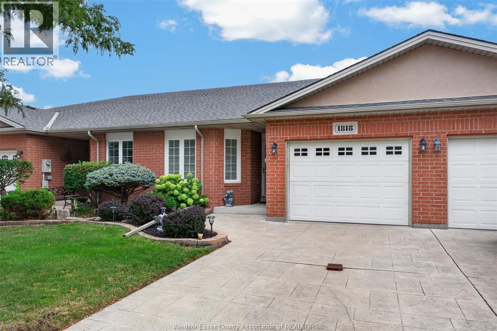1818 LUXURY, Windsor, Ontario