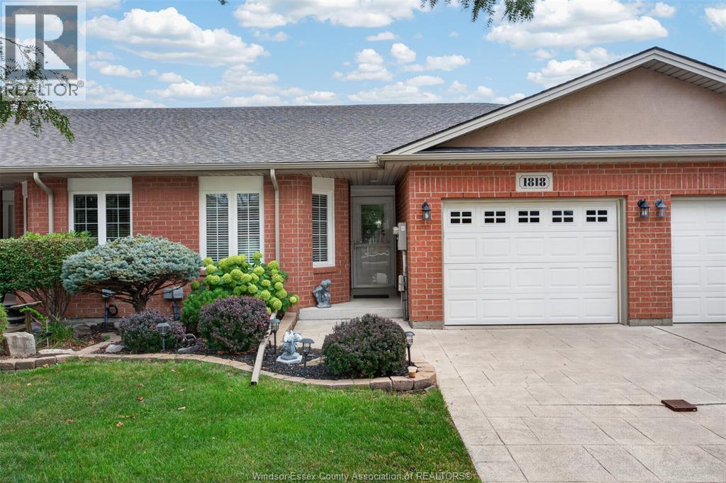 1818 Luxury, Windsor, Ontario  N8P 1T2 - Photo 3 - 26019974