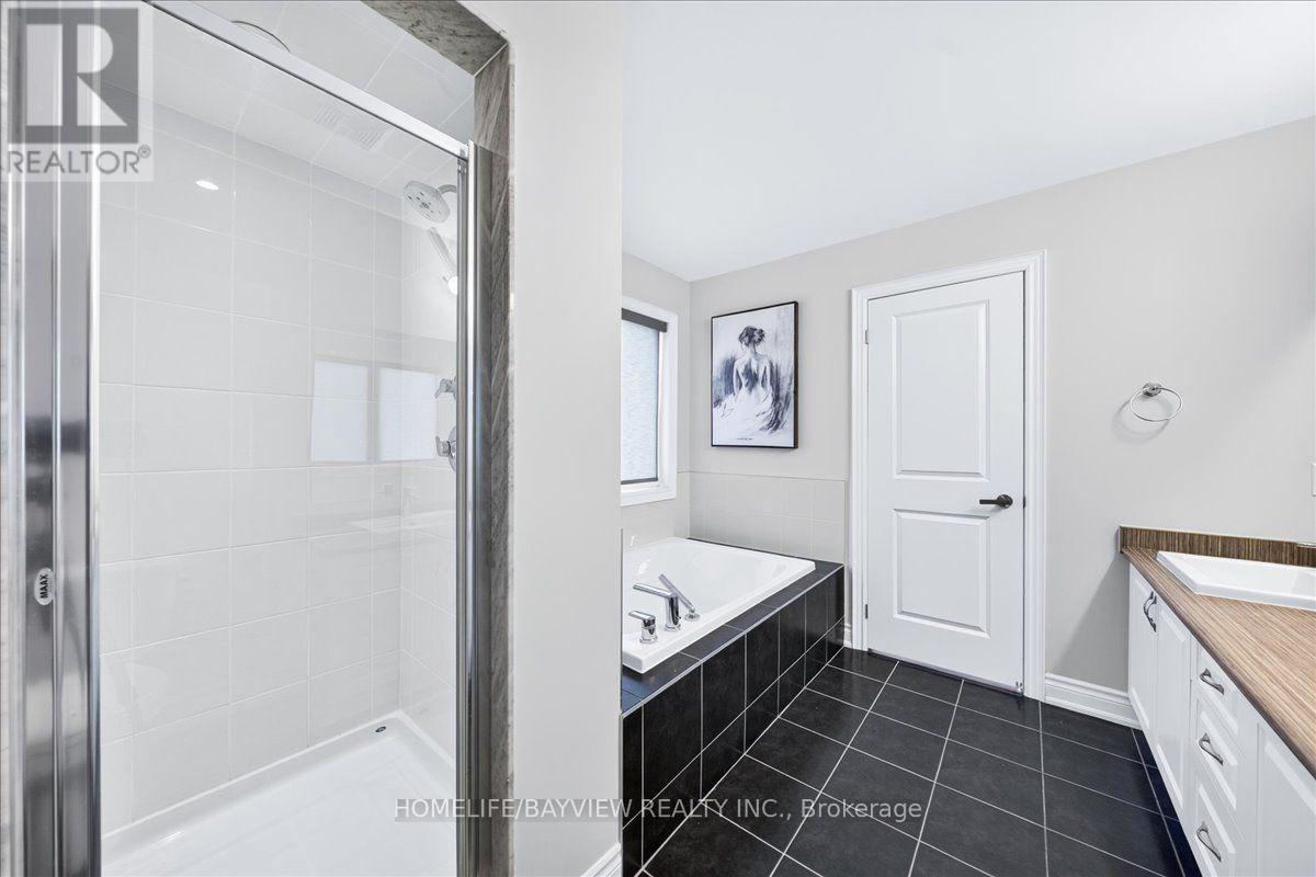 66 Hodgson Road, Bradford West Gwillimbury (Bradford), Ontario  L3Z 0V5 - Photo 30 - N13681622