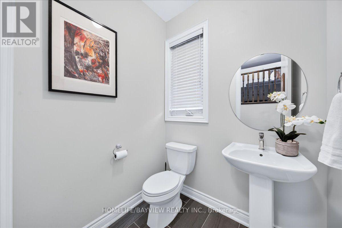 66 Hodgson Road, Bradford West Gwillimbury (Bradford), Ontario  L3Z 0V5 - Photo 7 - N13681622