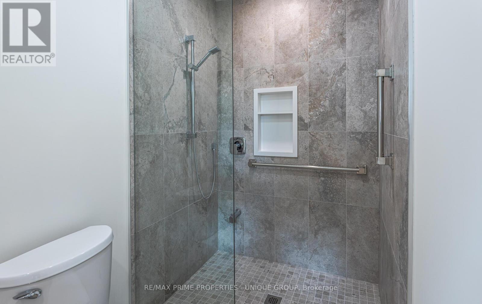 2 - 45 Astoria Avenue, Toronto, Ontario  M6N 2V6 - Photo 17 - W12385003