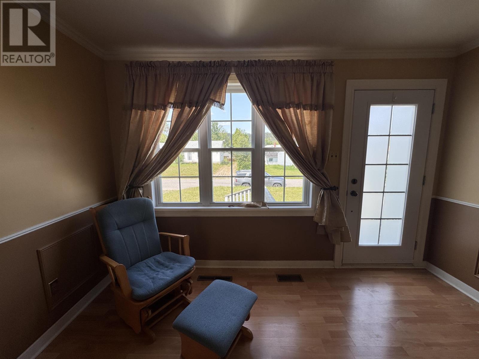 20 Neebig Ave, Manitouwadge, Ontario  P0T 2C0 - Photo 13 - TB2602045