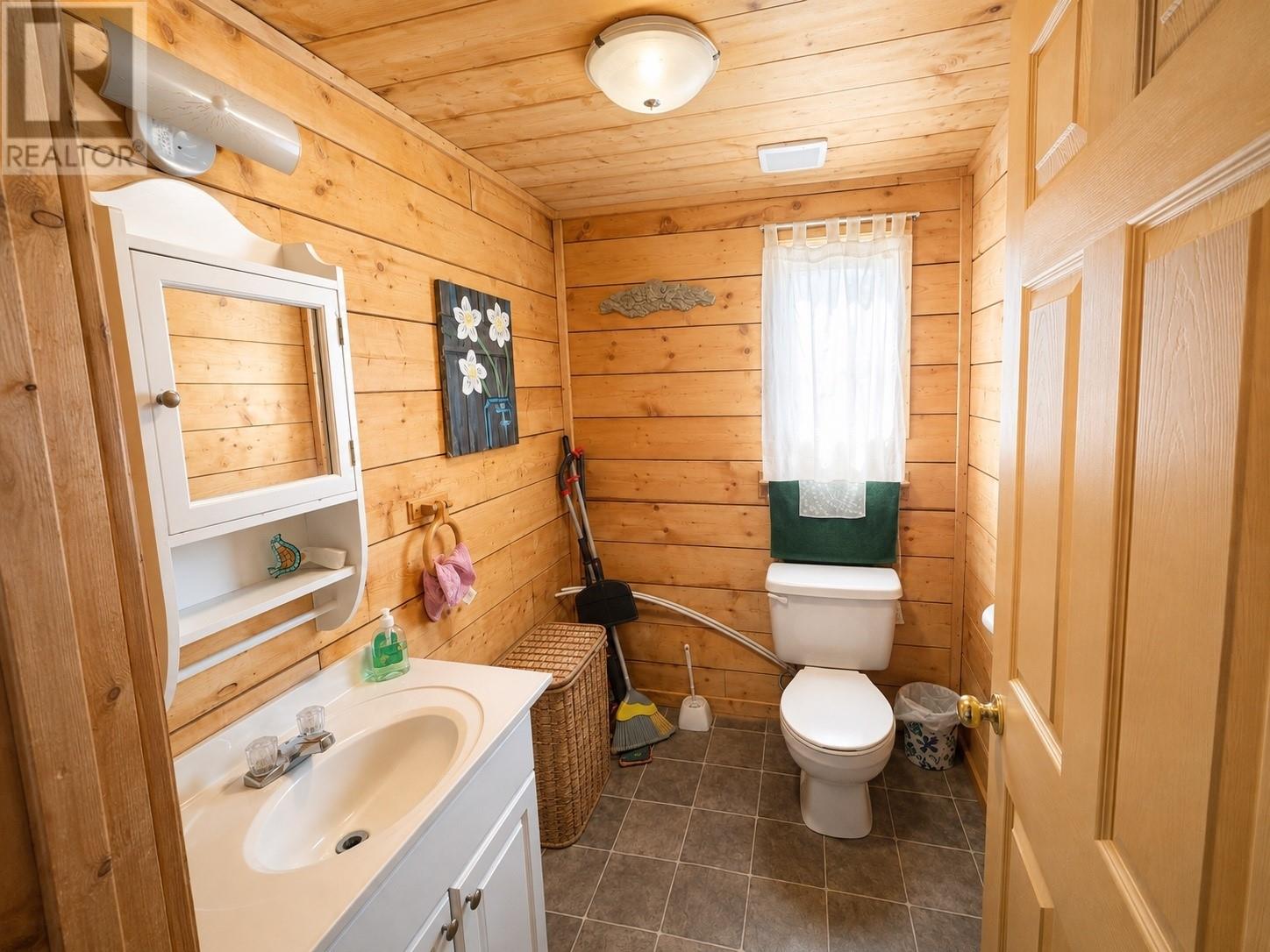 20 Beaver Pond Road, Roaches Line — photo 16