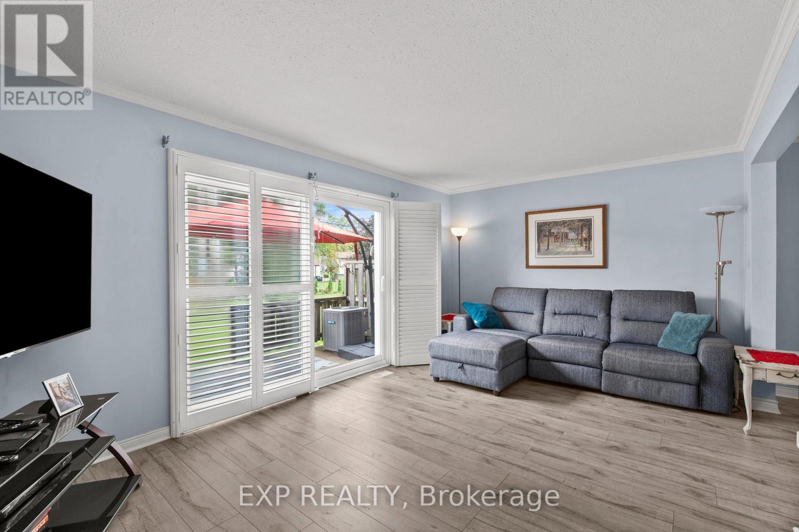 7 - 4230 Meadowvale Drive, Niagara Falls, Ontario  L2E 5W7 - Photo 11 - X13681784