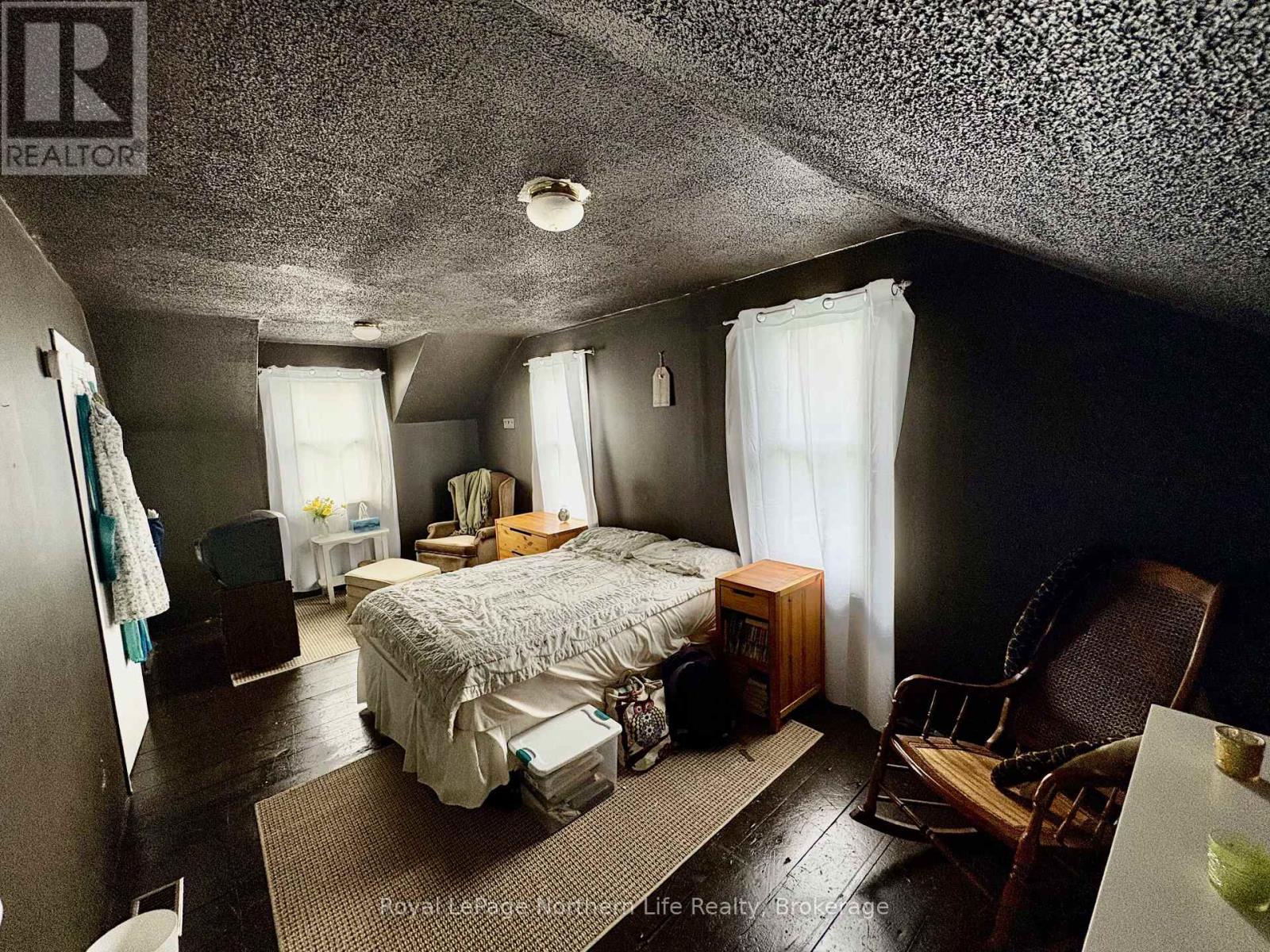 6a & 6b Mountainview Drive, Temagami, Ontario  P0H 2H0 - Photo 15 - X13681770