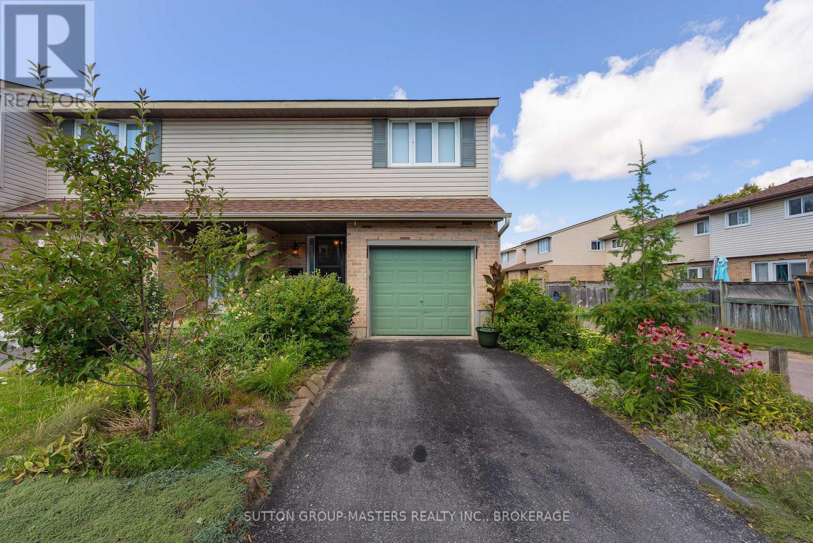 34 - 52 COVENTRY CRESCENT, Kingston, Ontario