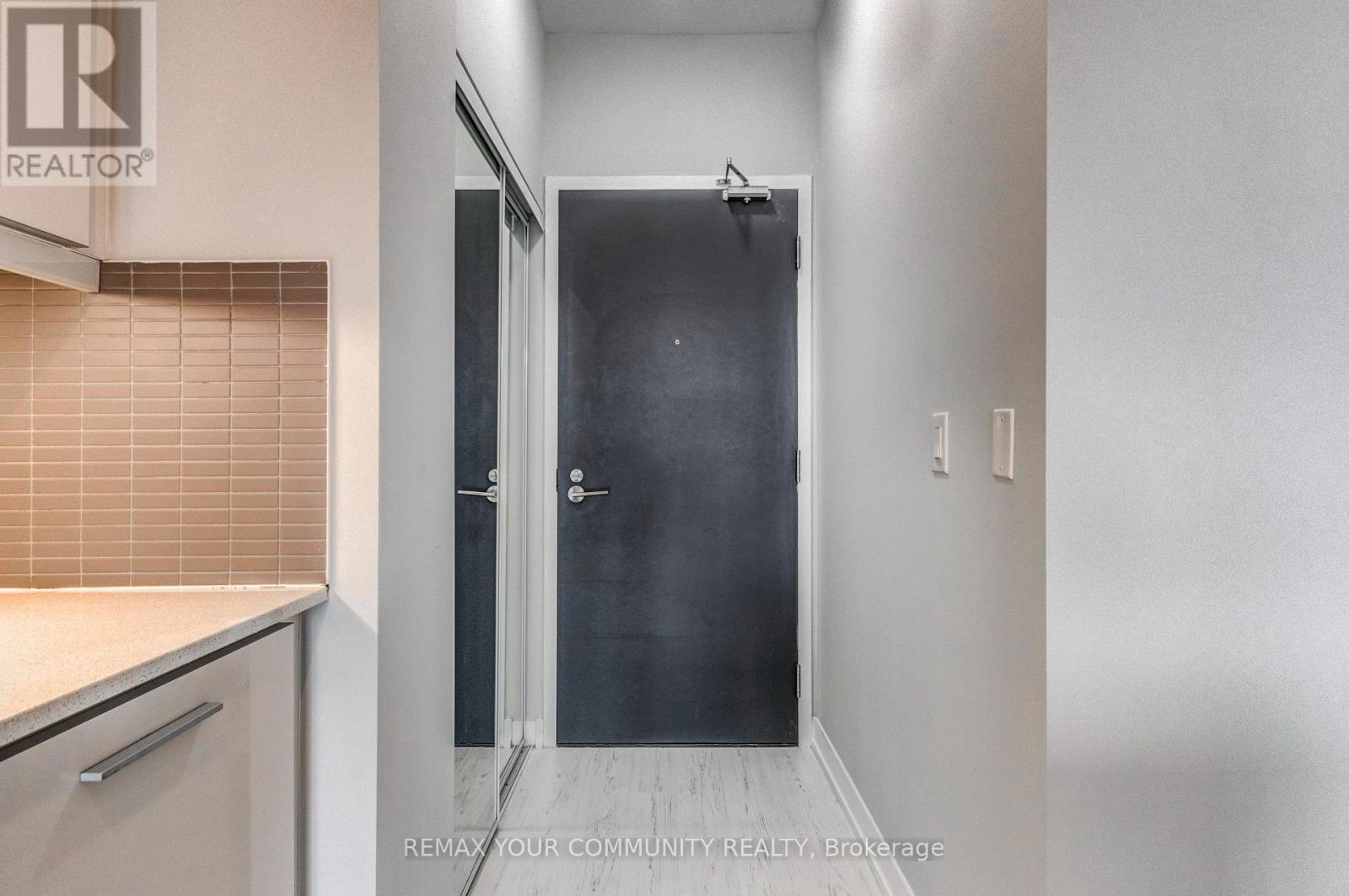 501 - 105 George Street, Toronto, Ontario M5A 2N4 - Photo 4 - C13681686