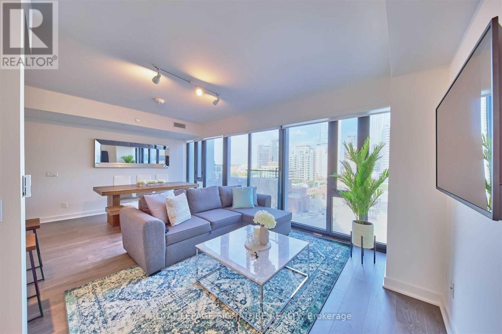 1004 - 188 Cumberland Street, Toronto, Ontario  M5R 0B6 - Photo 1 - C13681692