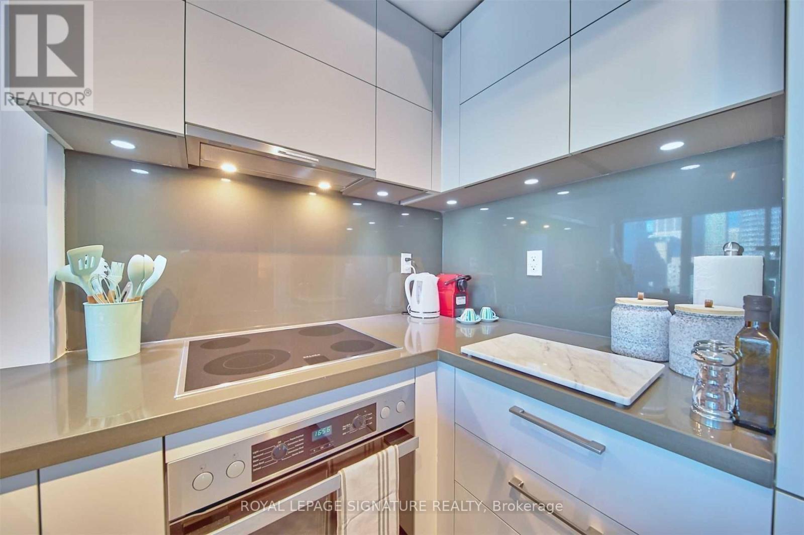 1004 - 188 Cumberland Street, Toronto, Ontario  M5R 0B6 - Photo 10 - C13681692