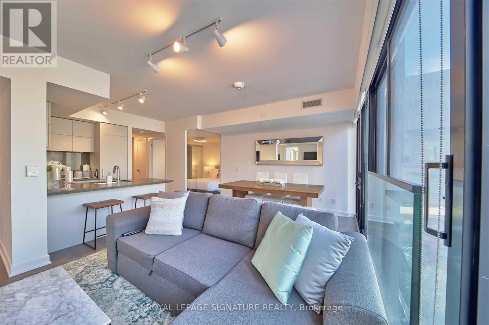 1004 - 188 Cumberland Street, Toronto, Ontario  M5R 0B6 - Photo 7 - C13681692