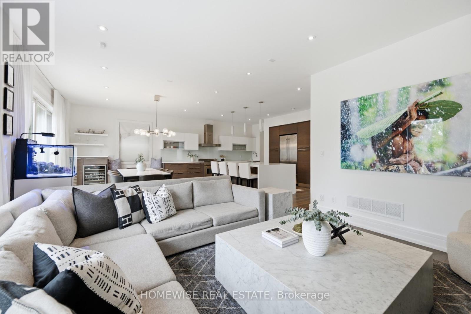 90 Mcgillivray Avenue, Toronto, Ontario  M5M 2Y4 - Photo 12 - C13681748