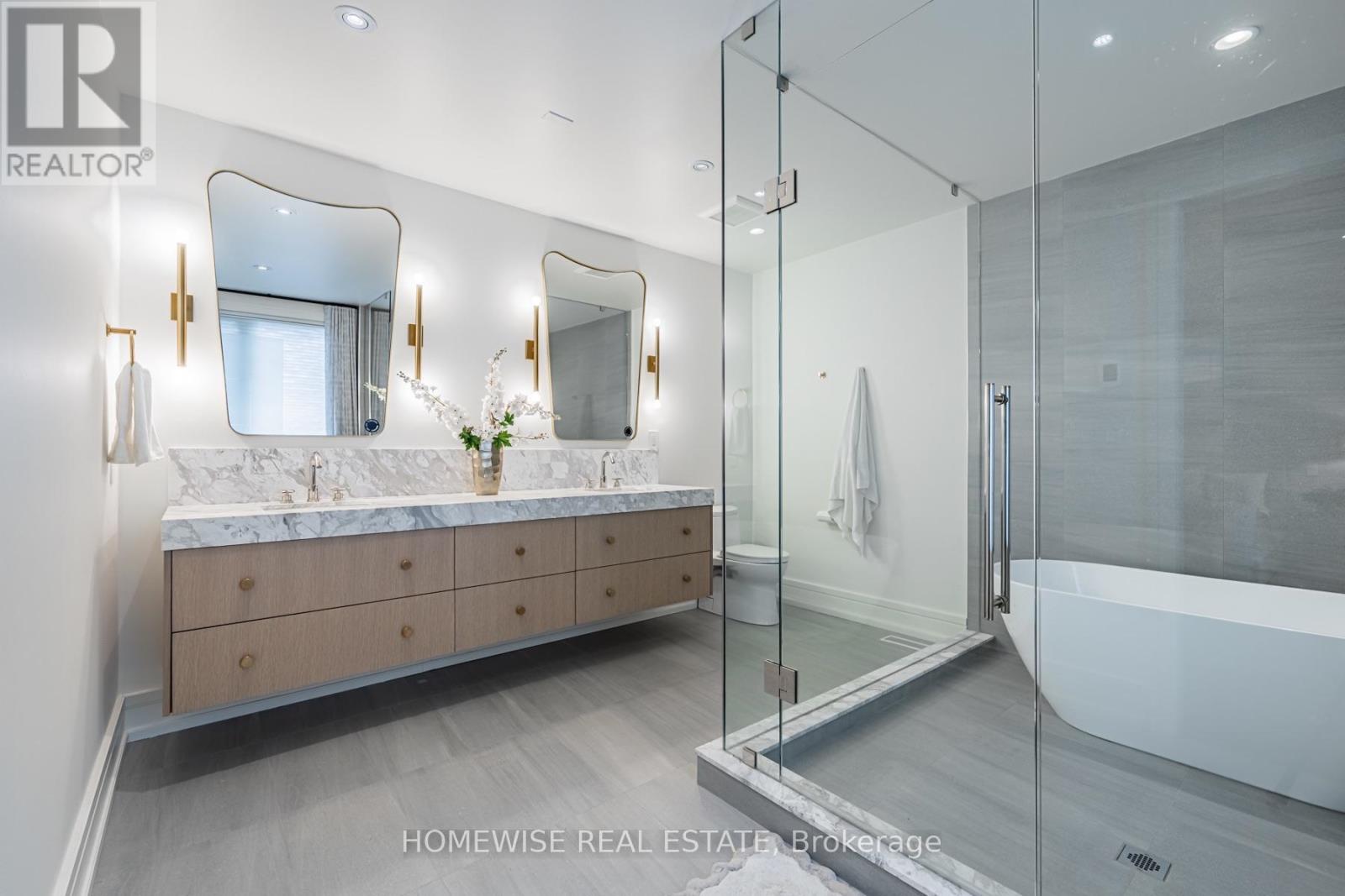 90 Mcgillivray Avenue, Toronto, Ontario  M5M 2Y4 - Photo 18 - C13681748