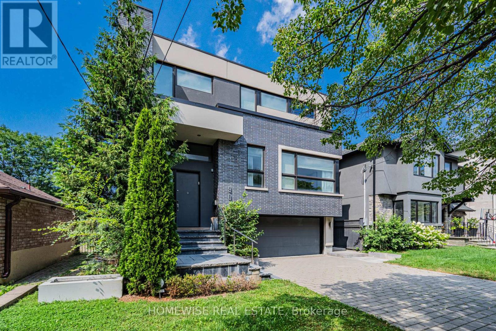 90 Mcgillivray Avenue, Toronto, Ontario  M5M 2Y4 - Photo 2 - C13681748
