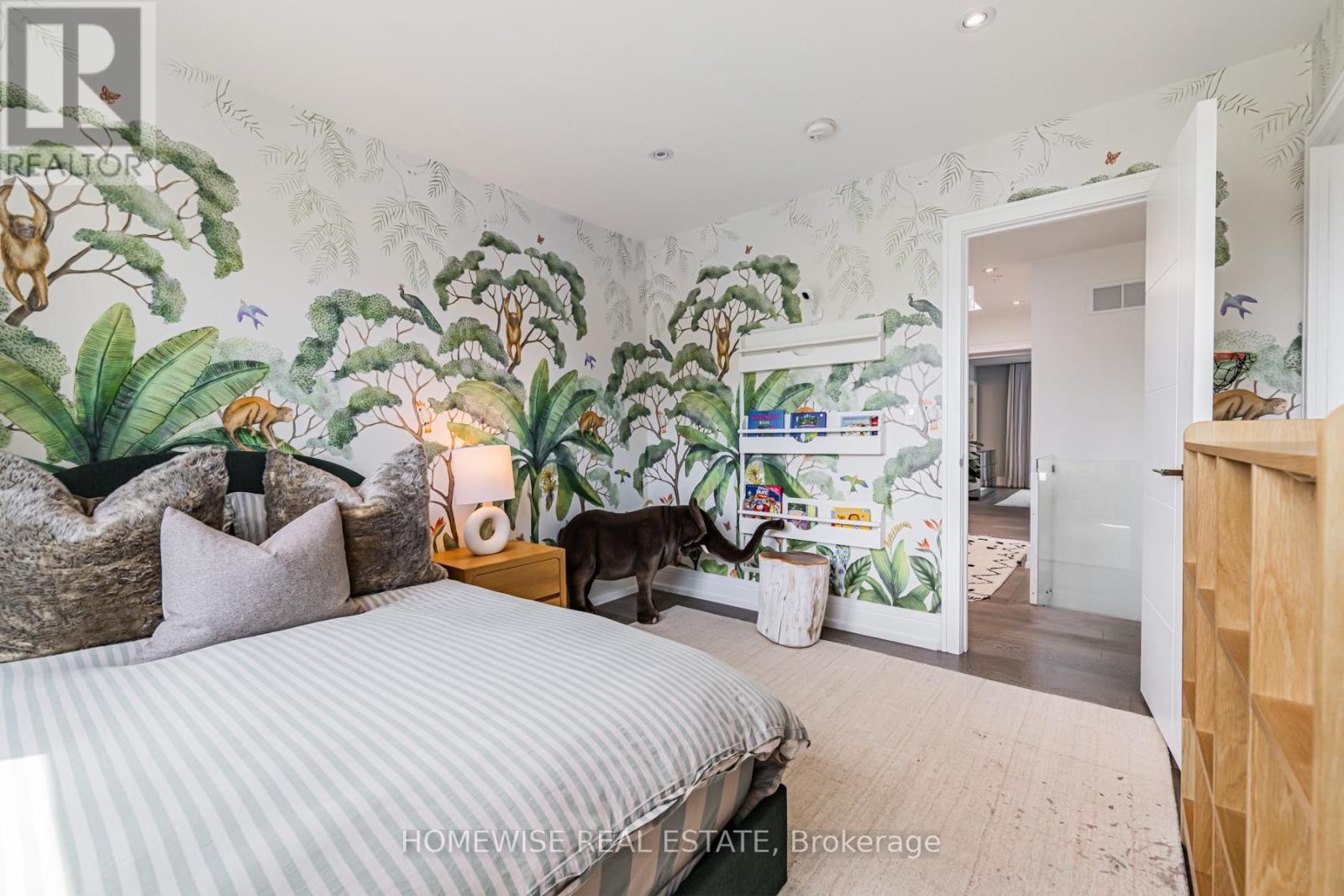 90 Mcgillivray Avenue, Toronto, Ontario  M5M 2Y4 - Photo 22 - C13681748