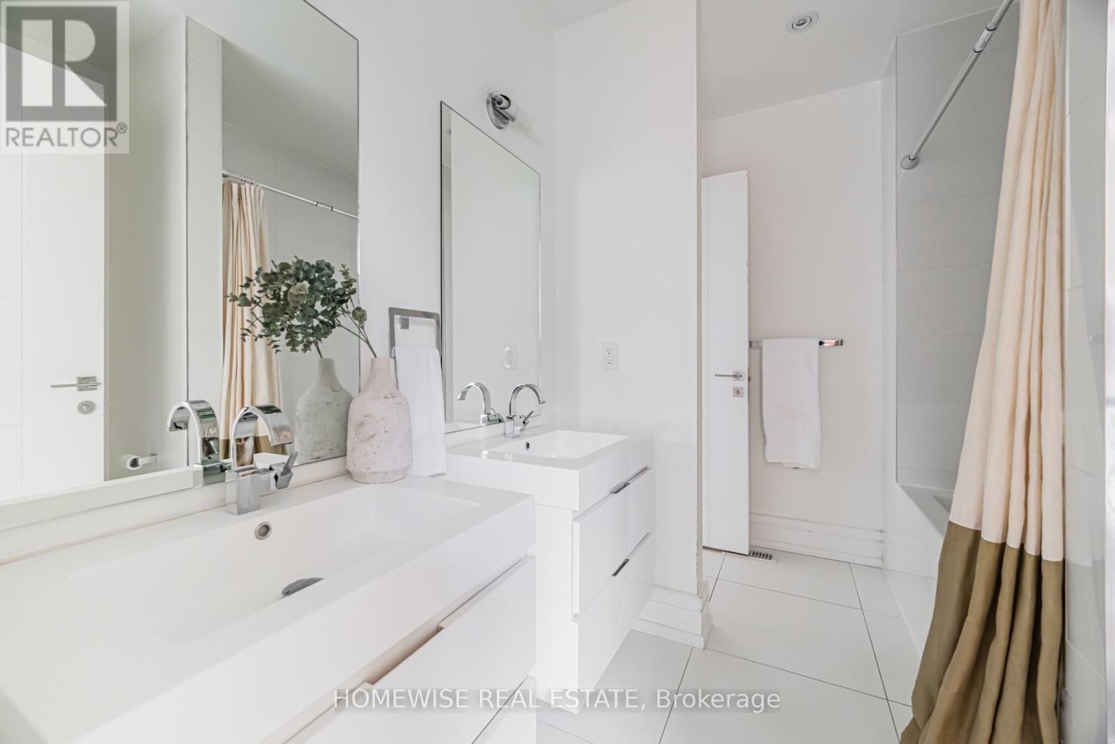 90 Mcgillivray Avenue, Toronto, Ontario  M5M 2Y4 - Photo 27 - C13681748