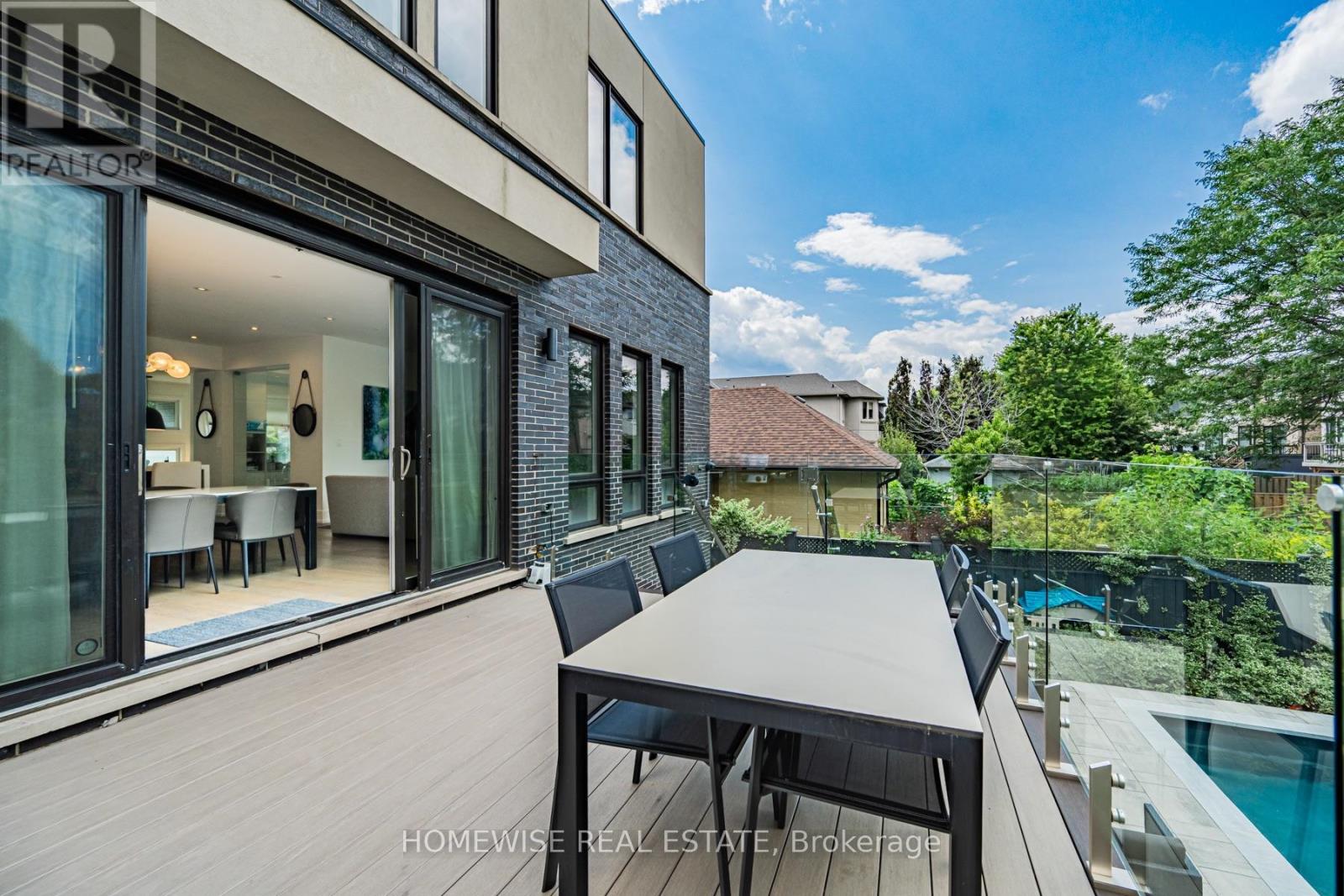 90 Mcgillivray Avenue, Toronto, Ontario  M5M 2Y4 - Photo 35 - C13681748