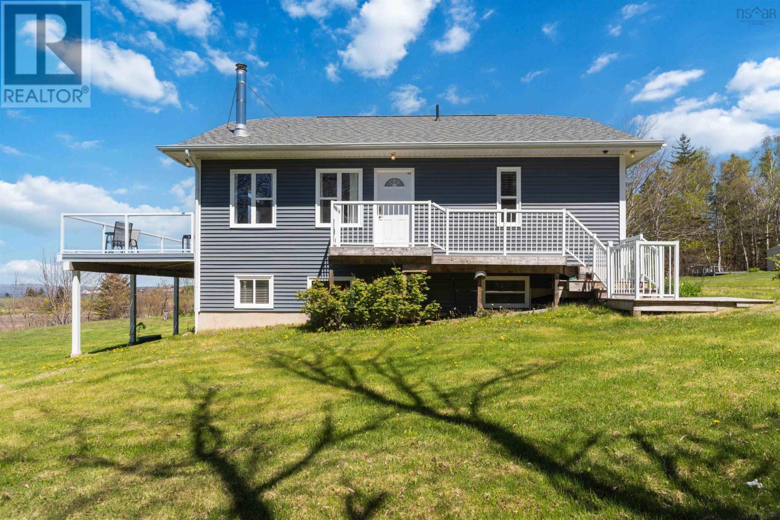 38 Shore Drive, Deep Brook, Nova Scotia  B0S 1J0 - Photo 9 - 202611064