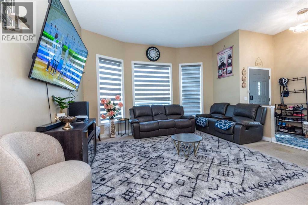 45 Martin Crossing Crescent NE, Calgary, Alberta  T3J 3S8 - Photo 4 - A2314958