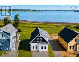 <div class="price">$498,500</div> 4 28 Crews Quarters Lane<br>Bayhead, Nova Scotia<br><div class='bed_bath'>4 Bed | 2 Bath</div>