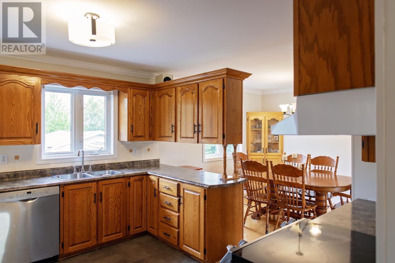 118 Morgan Drive photo 6
