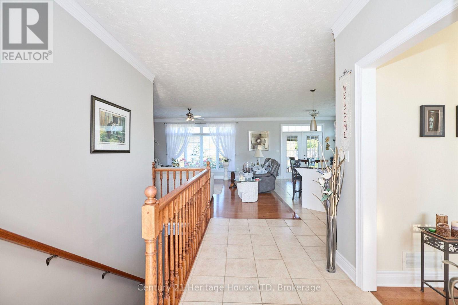 3910 Christina Court, Fort Erie, Ontario  L0S 1N0 - Photo 5 - X13666378