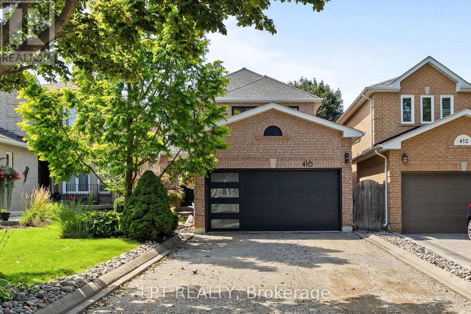 416 Flanagan Court, Newmarket, Ontario  L3X 2E9 - Photo 2 - N13681674