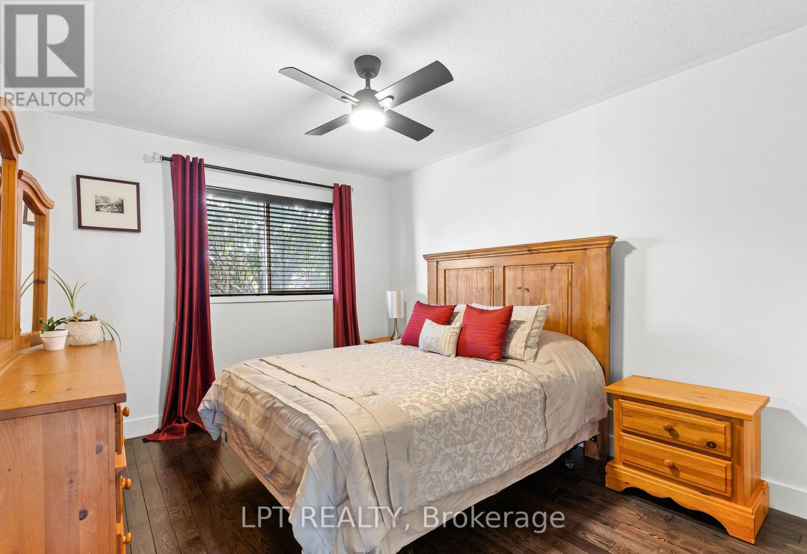 416 Flanagan Court, Newmarket, Ontario  L3X 2E9 - Photo 30 - N13681674