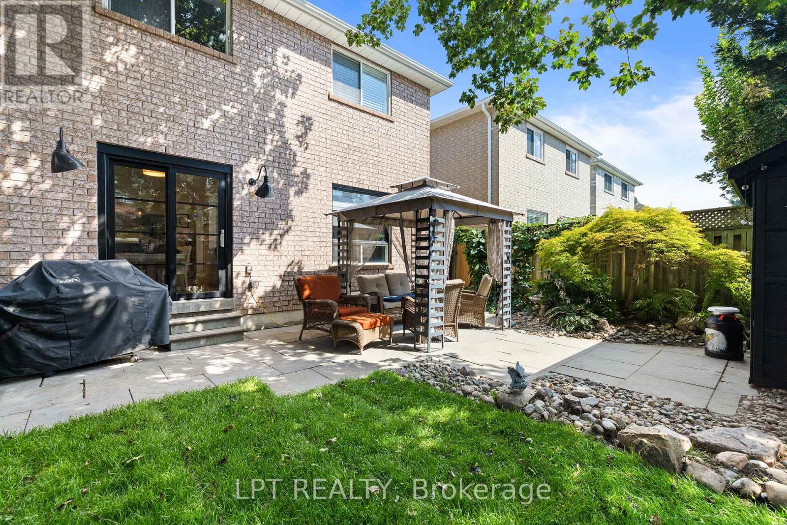 416 Flanagan Court, Newmarket, Ontario  L3X 2E9 - Photo 41 - N13681674