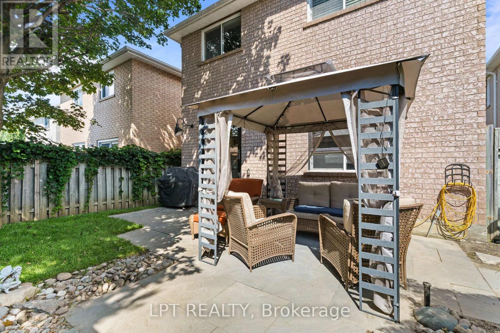 416 Flanagan Court, Newmarket, Ontario  L3X 2E9 - Photo 43 - N13681674