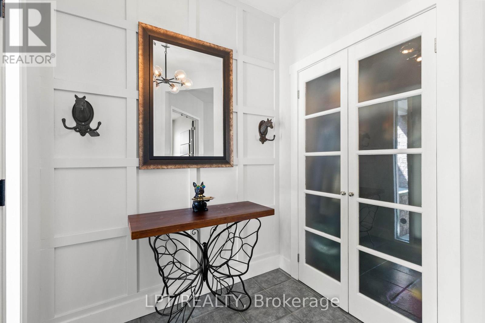 416 Flanagan Court, Newmarket, Ontario  L3X 2E9 - Photo 7 - N13681674