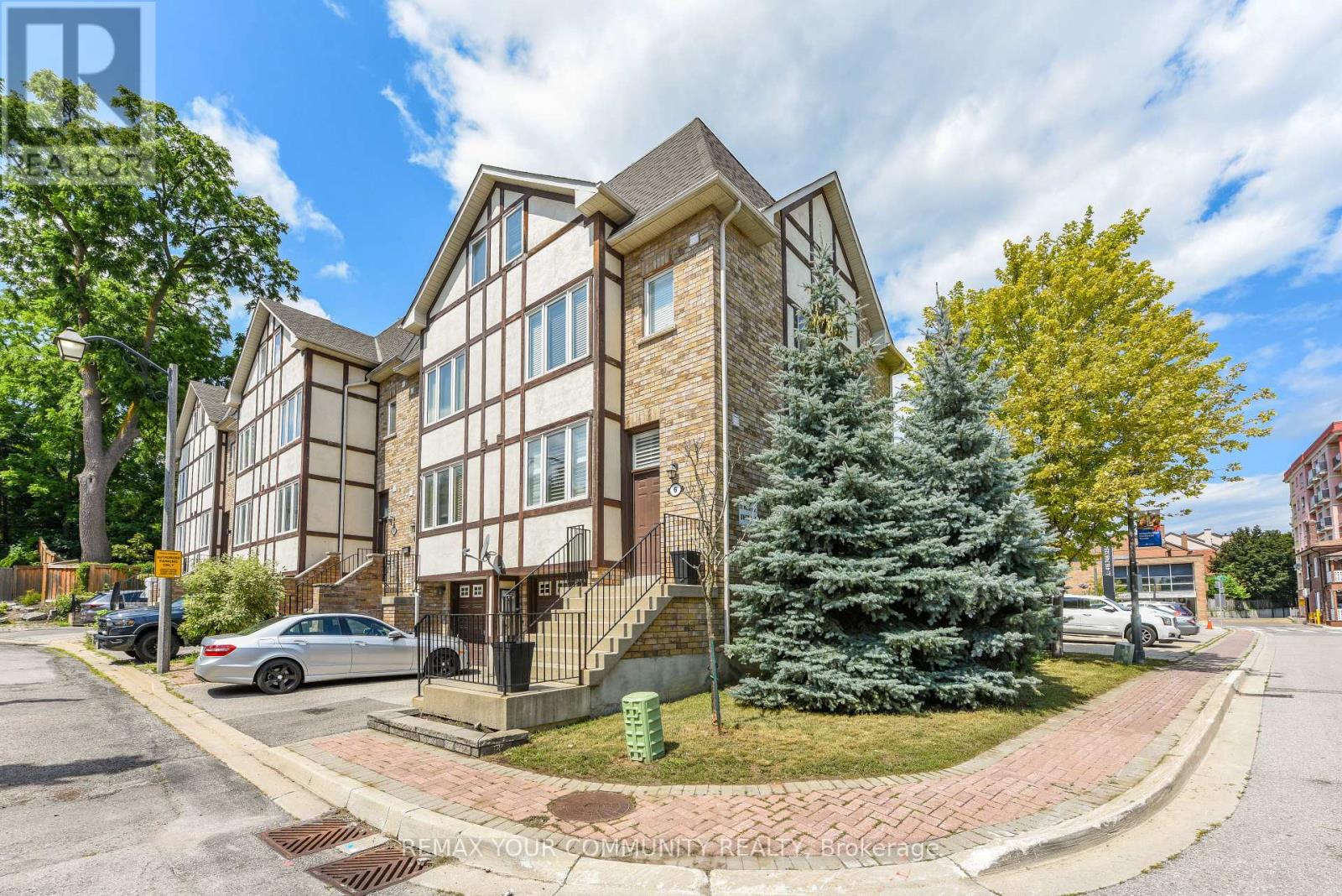 6 - 20 WALLACE STREET, Vaughan, Ontario