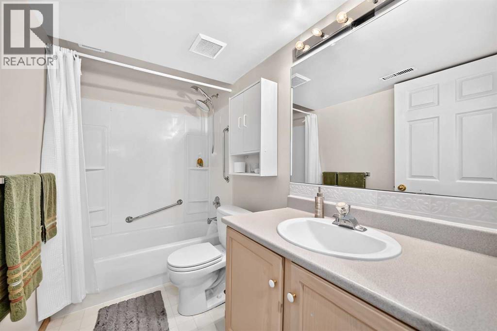 18 Shawbrooke Rise SW, Calgary, Alberta  T2Y 3A3 - Photo 40 - A2334600