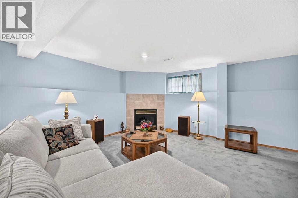 18 Shawbrooke Rise SW, Calgary, Alberta  T2Y 3A3 - Photo 35 - A2334600