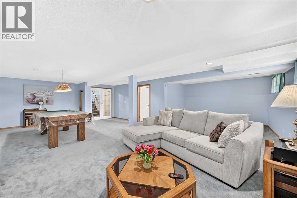 18 Shawbrooke Rise SW, Calgary, Alberta  T2Y 3A3 - Photo 37 - A2334600