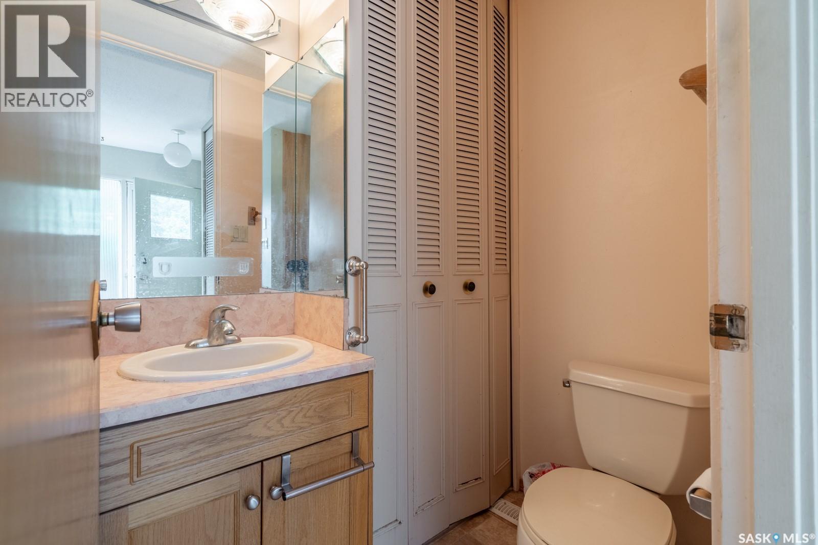 145 Mayfair Crescent, Regina, Saskatchewan  S4S 4J1 - Photo 15 - SK045224