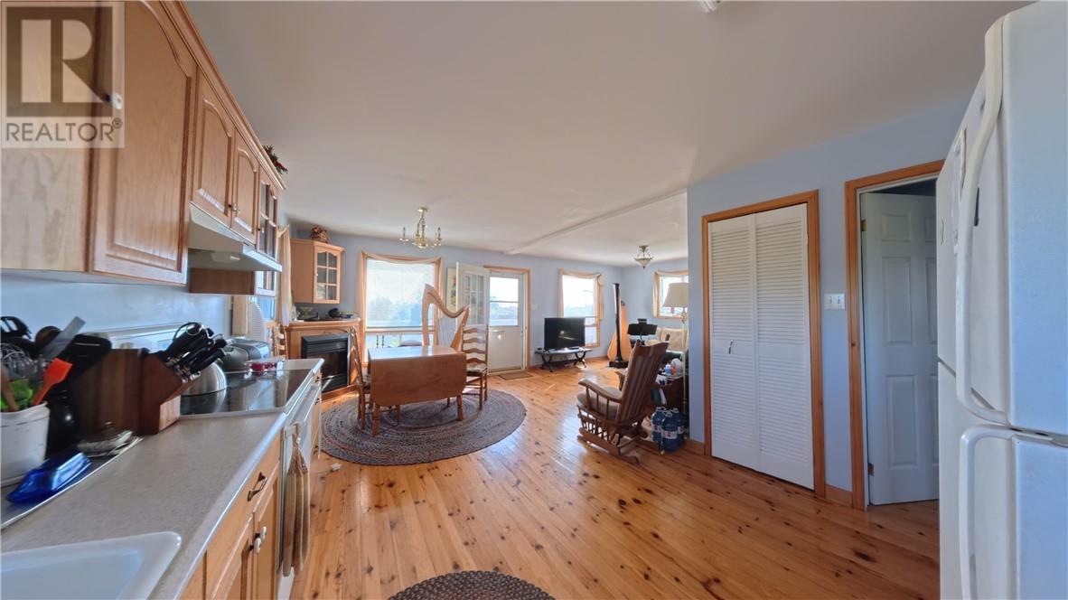 9548d Hwy#6, Meadowview Ln, Little Current, Ontario  P0P 1K0 - Photo 10 - 2129638