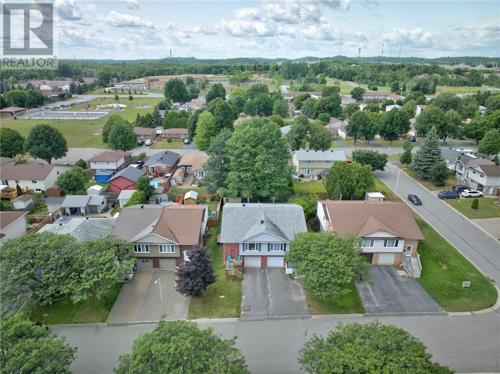 13 Plumtree Crescent, Sudbury, Ontario  P3B 4G5 - Photo 4 - 2129793