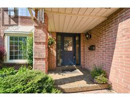 939 CATSKILL DRIVE, Oshawa, Ontario