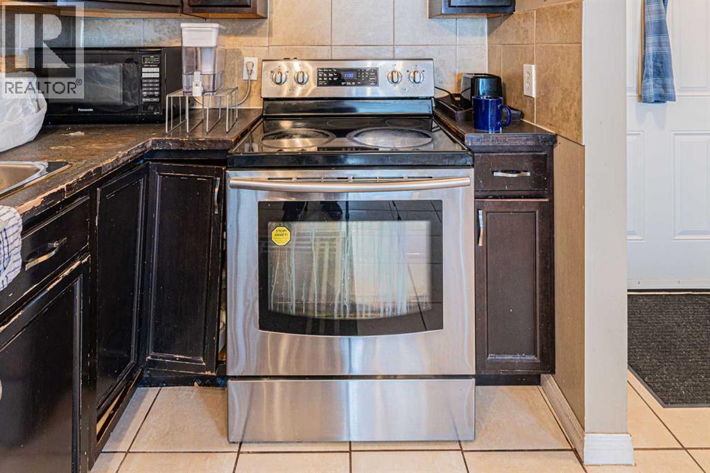 43 Abbercove Road SE, Calgary, Alberta  T2A 6Z1 - Photo 7 - A2309571