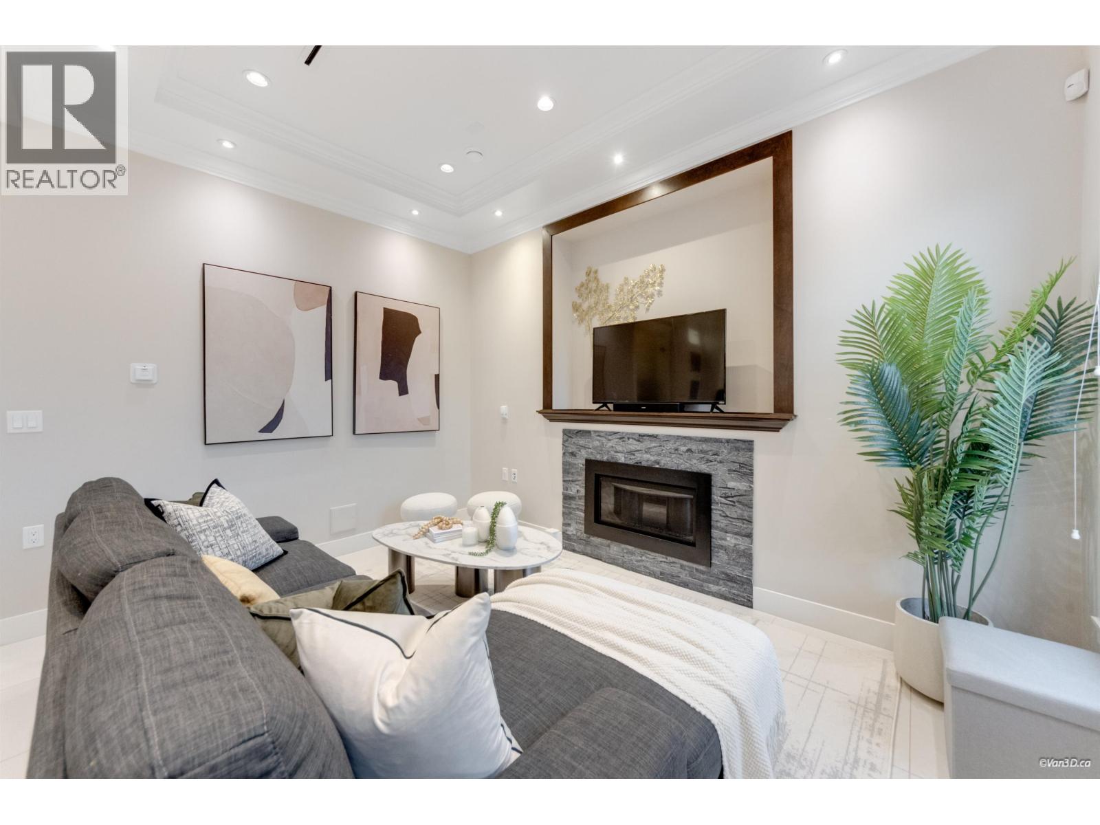 3582 Franklin Street, Vancouver, British Columbia  V5K 1Y5 - Photo 10 - R3138503