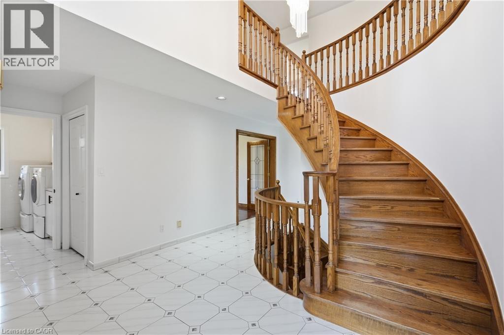 42 Fox Run, Brantford, Ontario  N3R 7P7 - Photo 4 - 40846675