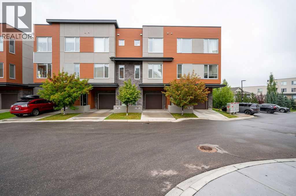 84 Shawnee Common SW, calgary, Alberta