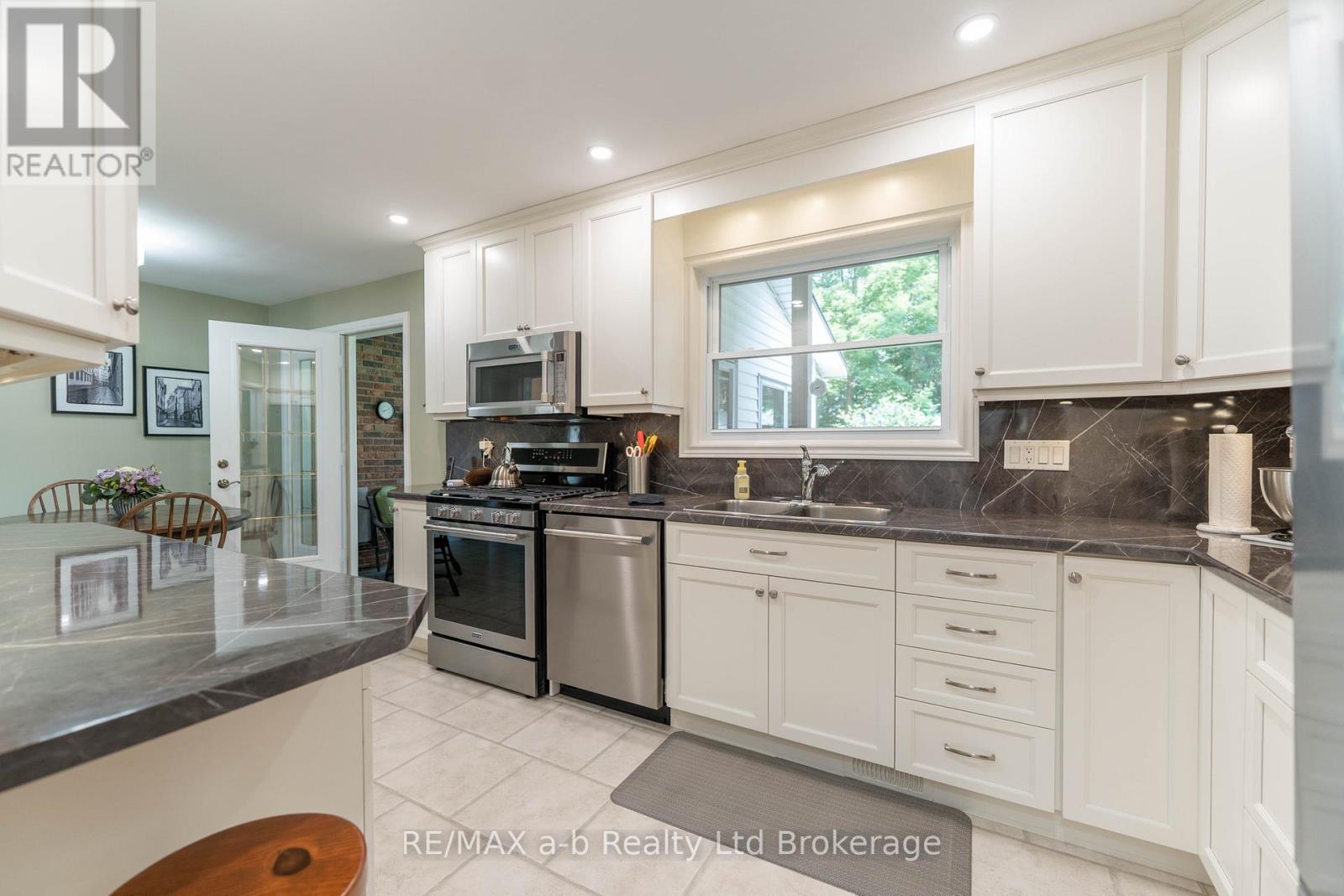 34 Glenridge Road, Tillsonburg, Ontario  N4G 4J7 - Photo 12 - X13681858