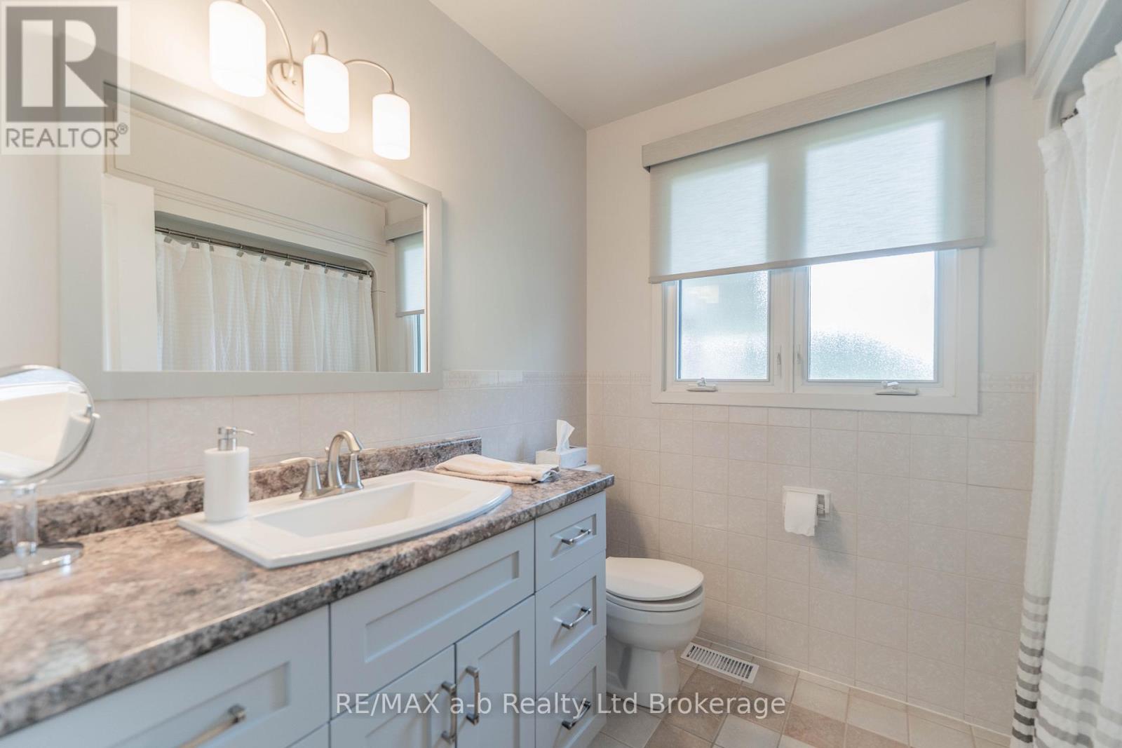 34 Glenridge Road, Tillsonburg, Ontario  N4G 4J7 - Photo 19 - X13681858
