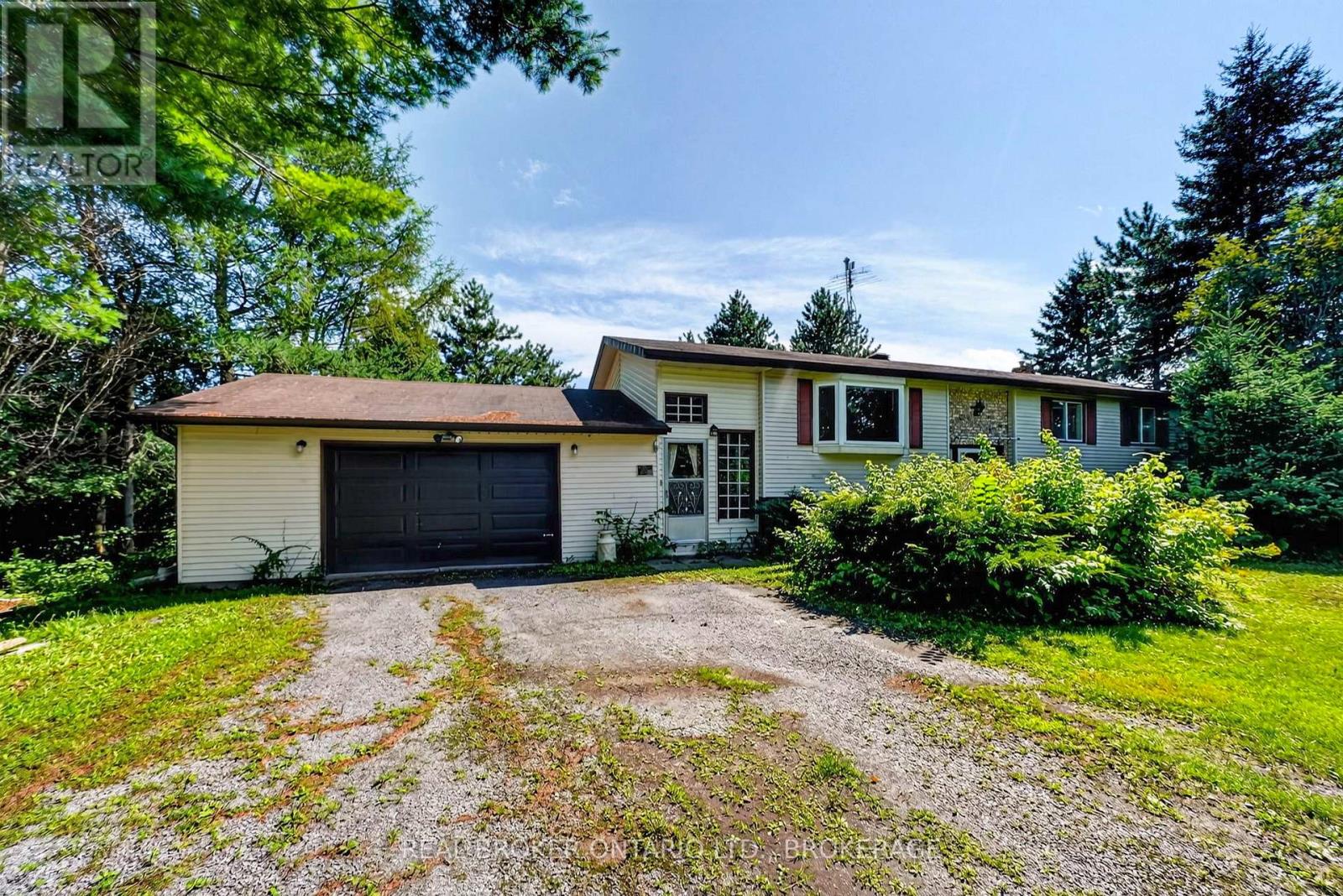 15380 NORTH LUNENBURG ROAD W, South Stormont, Ontario