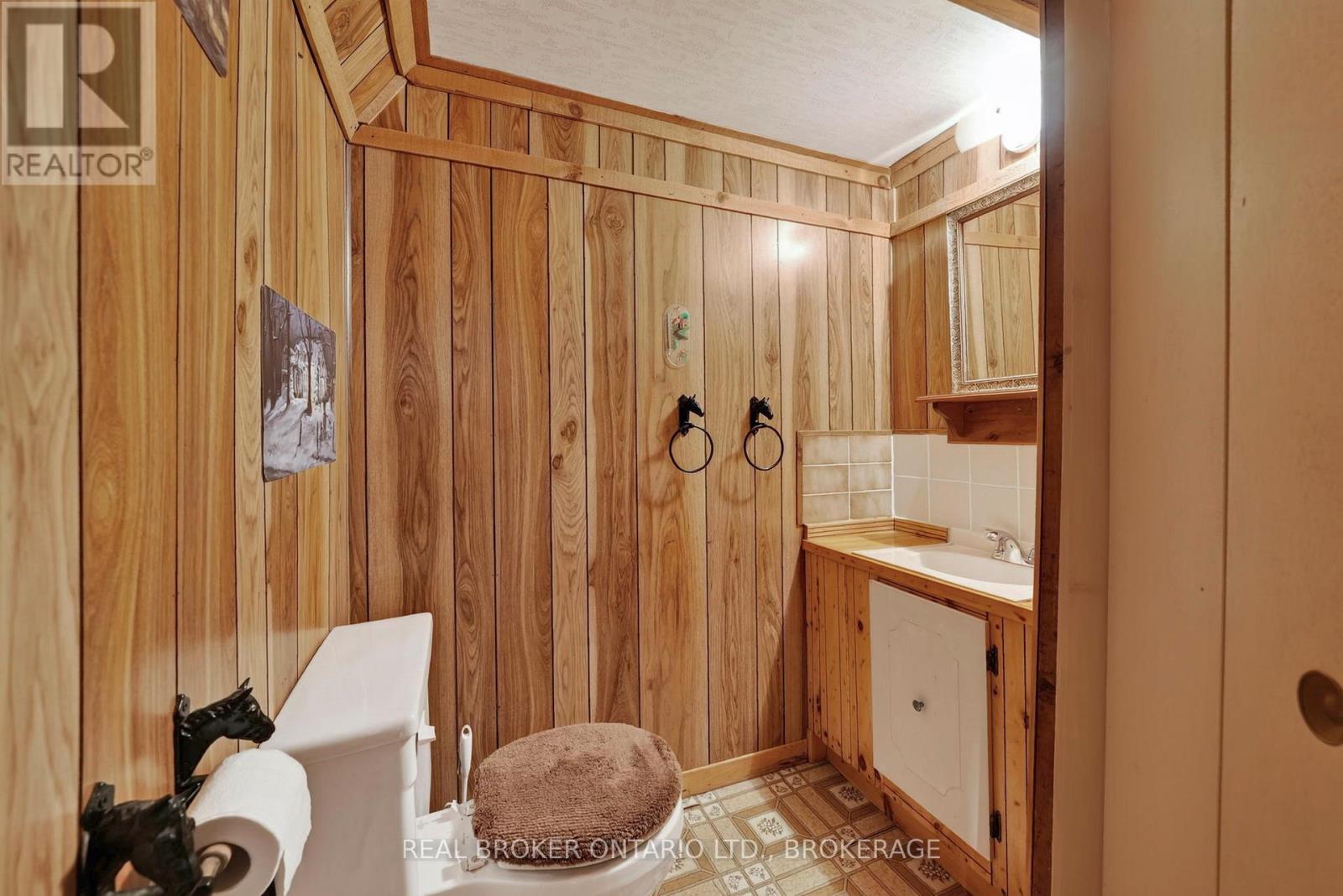 15380 North Lunenburg Road W, South Stormont, Ontario K0C 1R0 - Photo 18 - X13682108