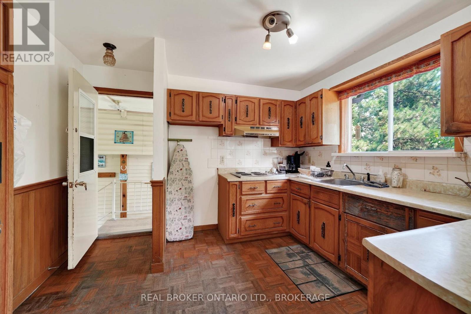15380 North Lunenburg Road W, South Stormont, Ontario K0C 1R0 - Photo 5 - X13682108