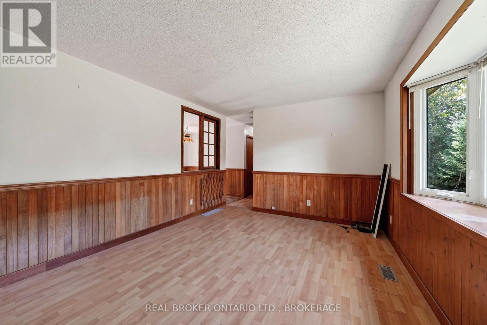 15380 North Lunenburg Road W, South Stormont, Ontario K0C 1R0 - Photo 7 - X13682108